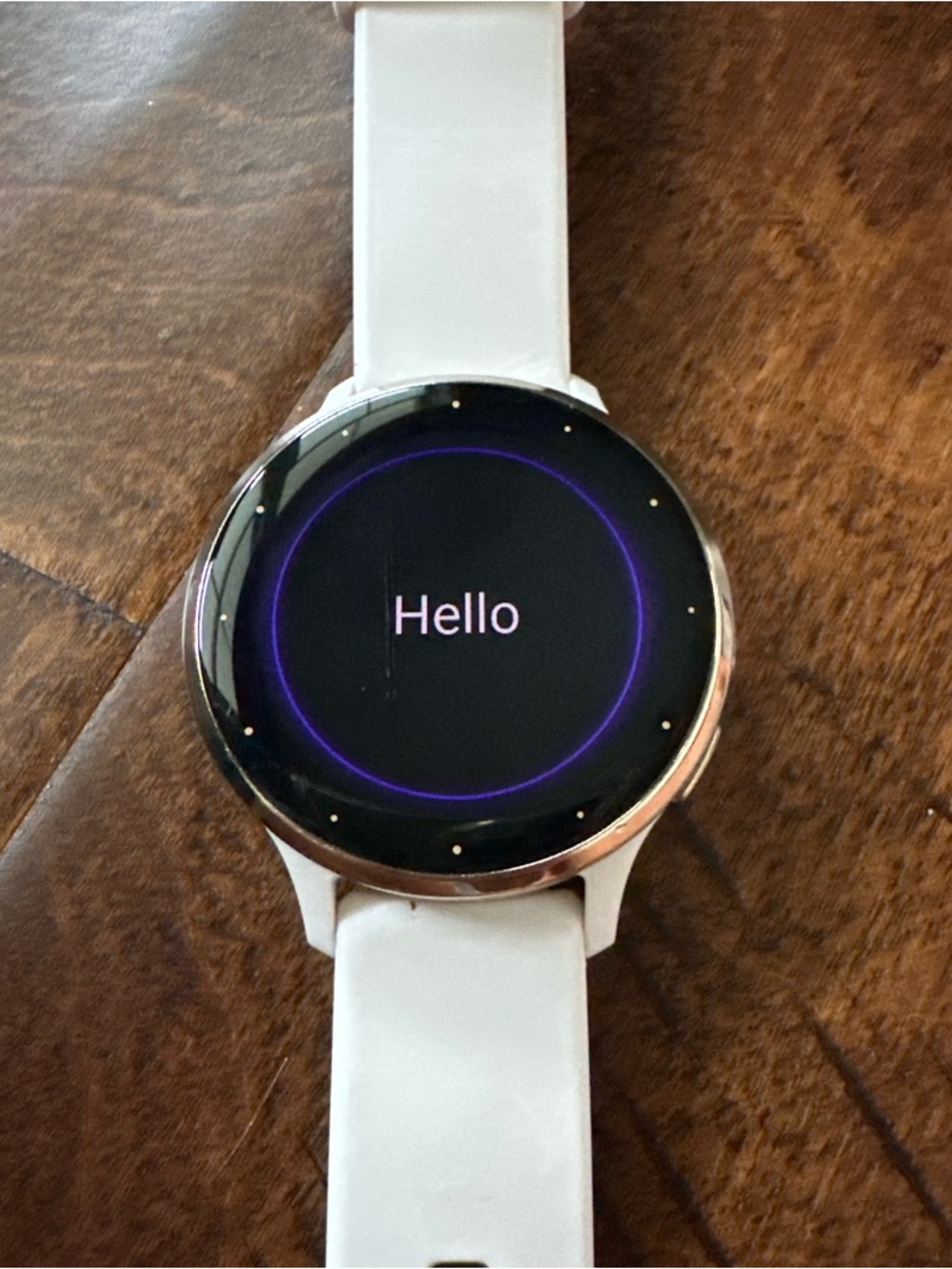 garmin VENU 3S in soft gold/ivory
